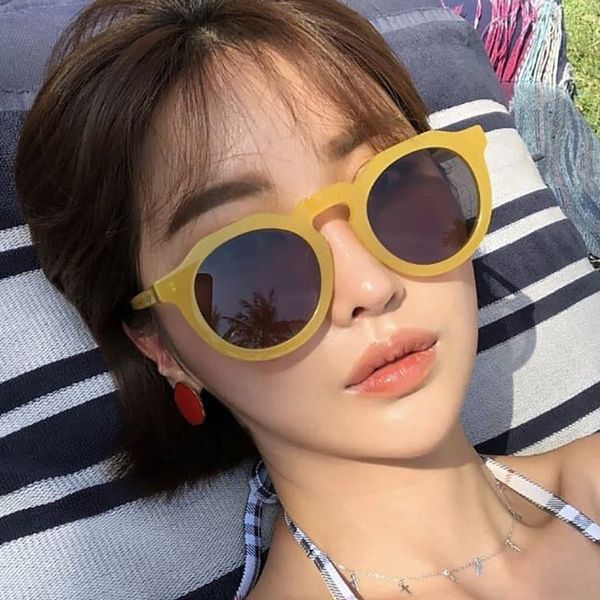 

classic round vintage sunglasse women female glasses retro fashion uv400 thick full frame candy color shades fashion korean, White;black