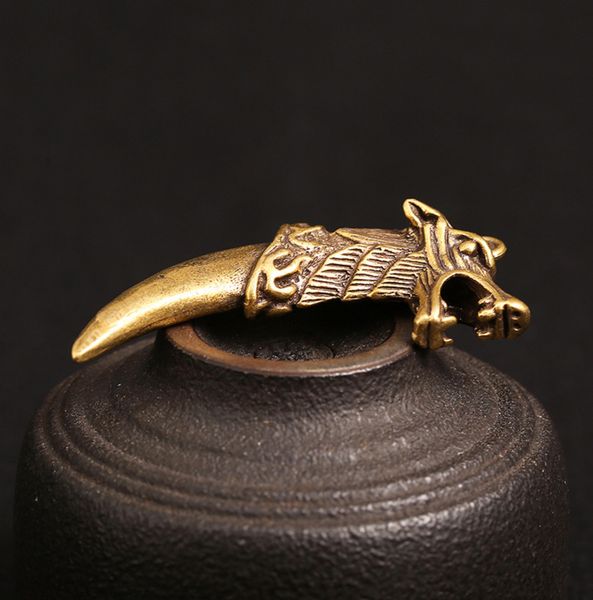 

will get 5 pics tibet / nepal / pendant antique brass statue copper hand-carved pure copper wolf teeth pendant brass anti-evil wolf teeth, Black