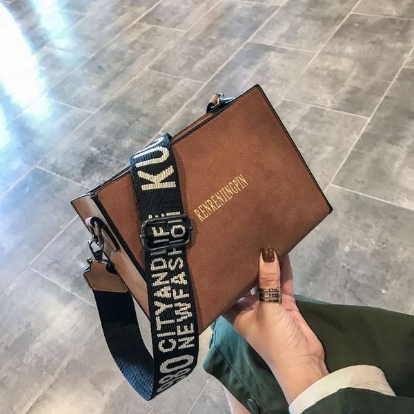 

2020 new women handbags, casual solid color woman bag, trend messenger bag, fashion korean version shoulder bag