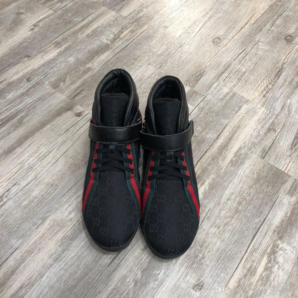 

2020 spring and autumn models off the grid series men designer shoes trend casual shoes comfortable flat bottom fashion quali