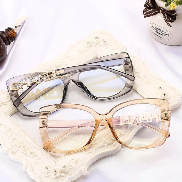 

sunglasses luxury with diamond flat mirror vintage for women oval personality sun glasses wild fashion female oculos, White;black