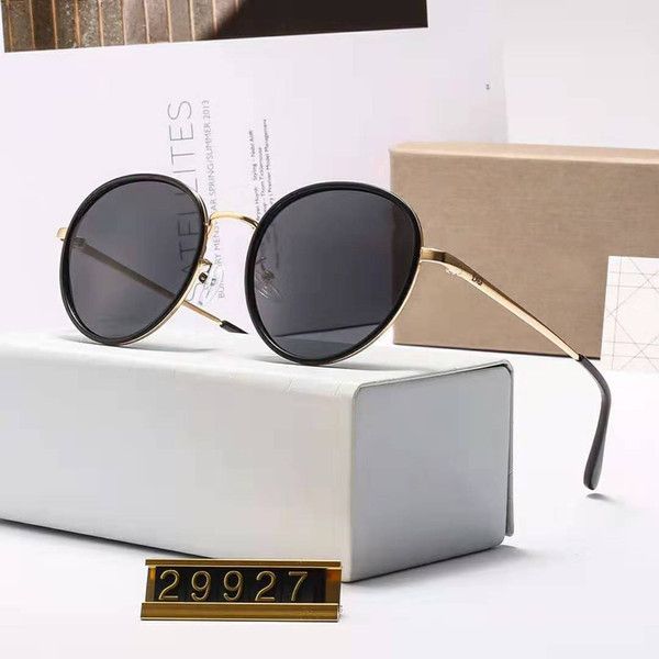 

2020 fashion new fashion women designer optical glasses frame charming cat eye frame with pearl and rivets clear lens, White;black