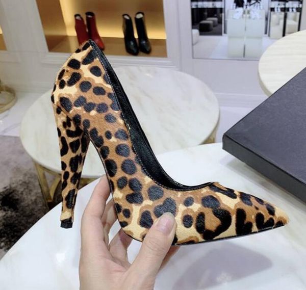 

2020 designer luxury small pointed high heels, high-quality mirrored cowhide, sheepskin lining, sheepskin foot, leather outsole, heel height, Black