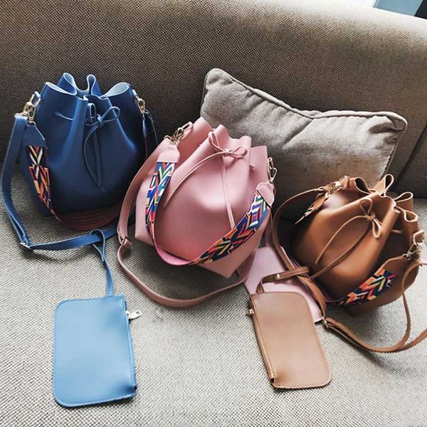 

повседневная сумка плеча женщин красочные широкий ремень ковш сумка кожа pu tote женщины crossbody посыльного сумки