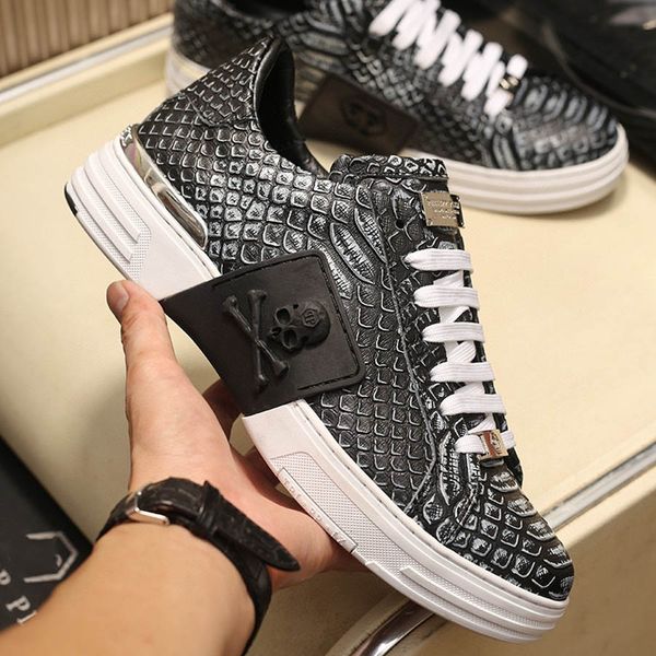 

mens platform skull scale designer sneakers cow leather iron grey ins pop fashion women trendy casual shoes with box, Black
