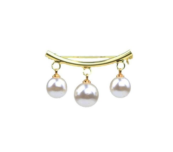 

2020 designer brooch air defense simple pearl crystal brooch pin elegant atmosphere of high-end fashion accessories female cardigan14