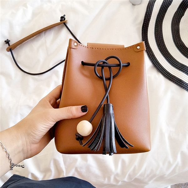 

мода кисточкой сумка простого плечо сумка для женщин wild crossbody сумки портативной мини ведро мешок