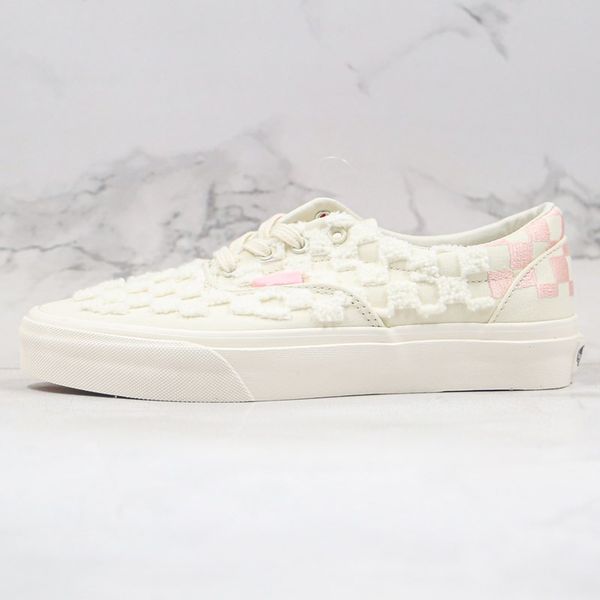 

2020 new canvas shoes era lamb cashmere plaid checkerboard plaid white pink fluff wool men women casual skateboard shoes 35-44