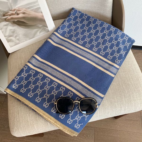 

cashmere jacquard, couture blended shawls will become the new fashion, with soft, smooth, warm new scarves, Blue;gray