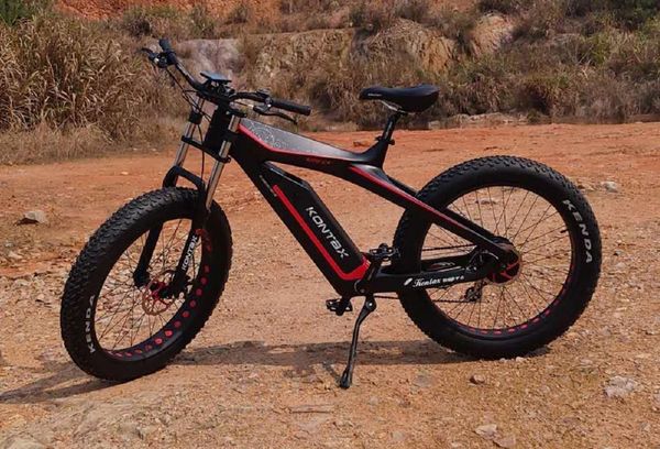 

26inch carbon fiber electric bicycle disc brake electric bicycle 26*4.0 tires 8 speed fat electric bicycle e-bike power-assisted, Silver;blue