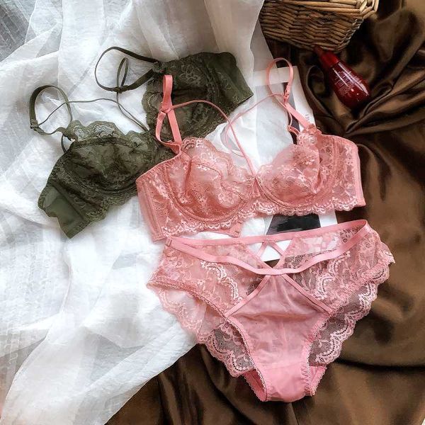 

transparent ultra-thin girls bra underwear panties set female summer lace mesh yarn sweet bra set large size summer, Red;black