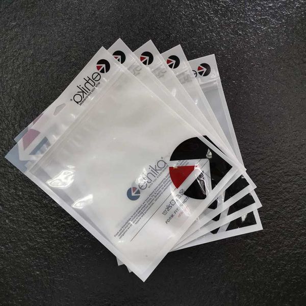 

spread link, Black;white