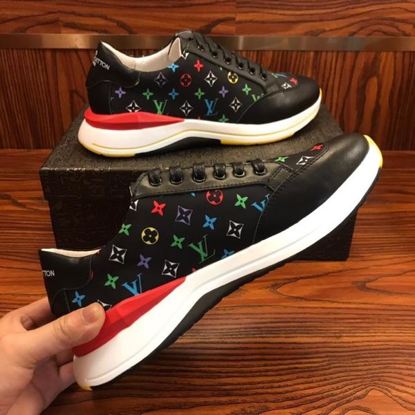 

2021w limited edition men 's fashion casual shoes ,low -sneakers ,a full set of original shoe boxes 38 -45, Black
