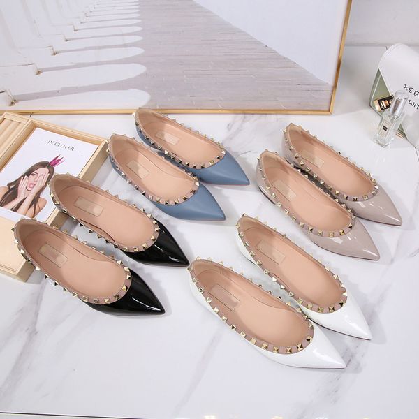 

Various colors High quality Microfiber New pattern Comfortable Elastic Superstar Loafers Rivet Pointed women's Flat shoes Walking shoes