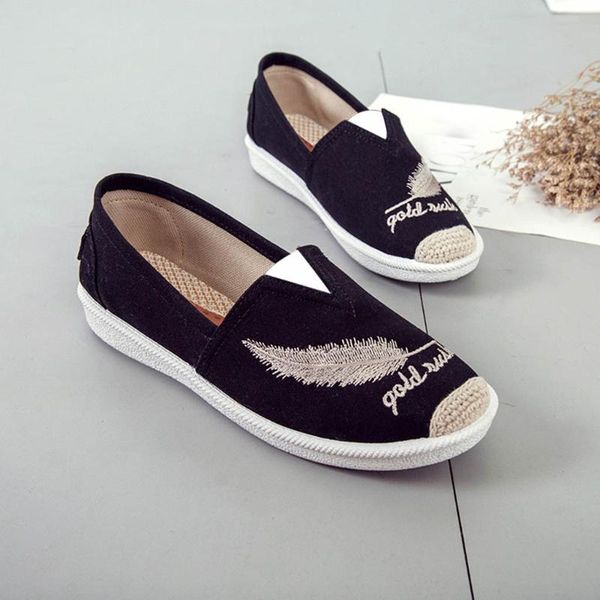 

plus size 35-45 embroider women shoes 2020 loafer casual slip on shoes woman espadrilles canvas flat chaussure, Black