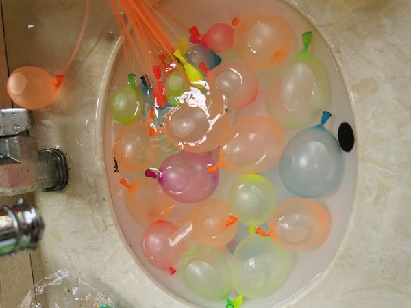 

small toy colorful water manufacturer directly send in beach party toy for adults & kid