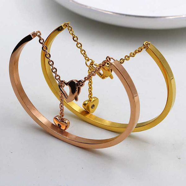 

pb32 2018 new style europe and america fashion with stones rose lady gold plate titanium ing, Black