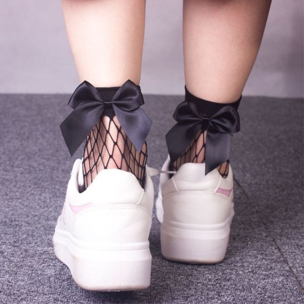 

spring and summer butterfly fishing net small and medium mesh fishing net socks colored bowknot women's short hollow white mesh socks g, Black