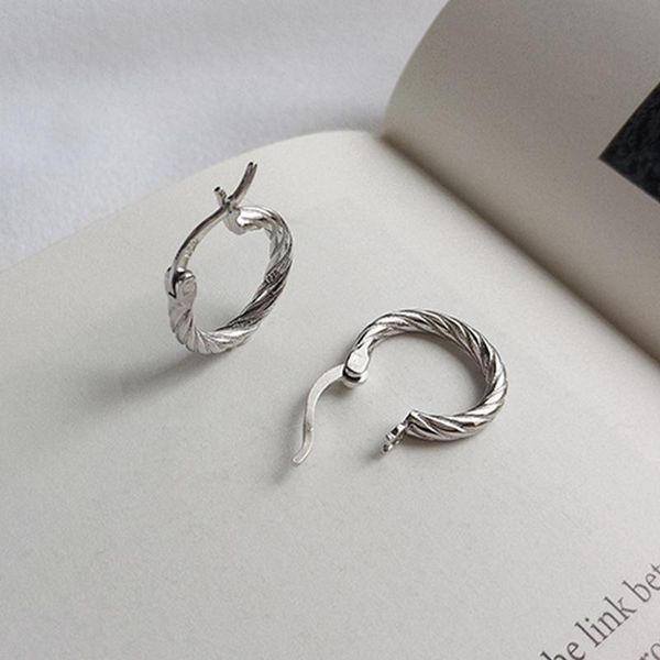 

korean coarse rope women earring silver 925 big hoop earring white gold exaggerated ear buckle women jewelry, Golden;silver