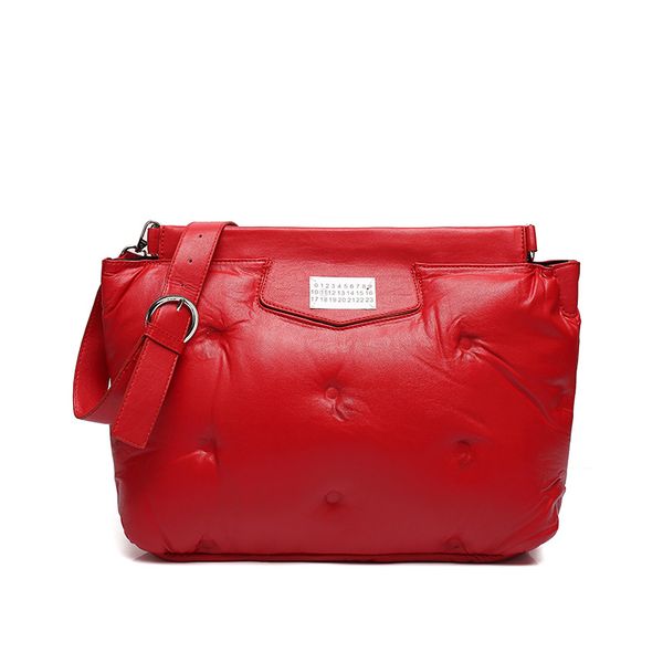 

pillow bag female 2020 new portable messenger bag personalized clutch female autumn and winter chain bags sac a main