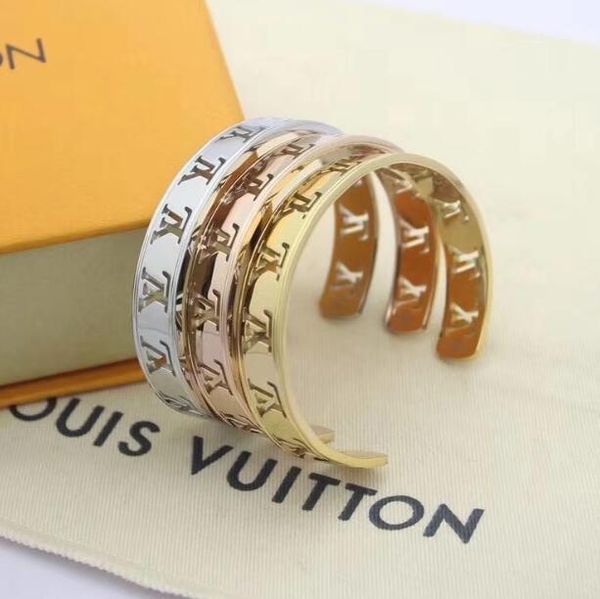 

with box , chic jewelry desginer bracelets women bangles classic style charm bracelets bangle men hollow open buckle nice quality bracelet, Golden;silver