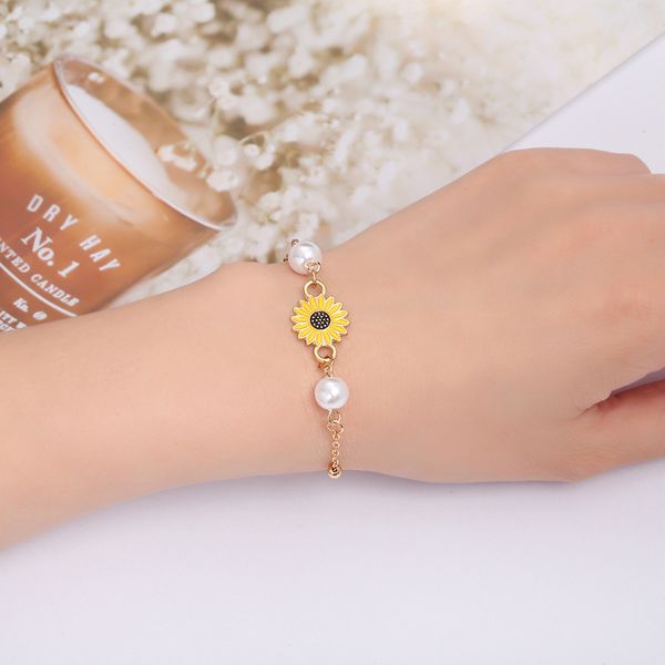 

creative fashion small daisy flower adjustable bracelet female temperament wild travel student bracelet, Golden;silver