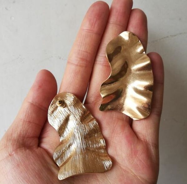 

wholesale geo retro hammered disc stud statement earrings hiphop party gift brincos super runway rare leaf punk 1, Golden;silver