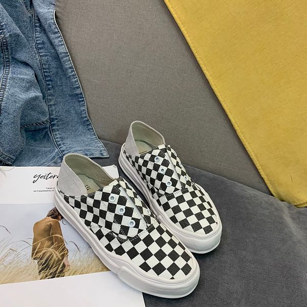 

leisure and comfortable two - wearing canvas shoes for women, Black