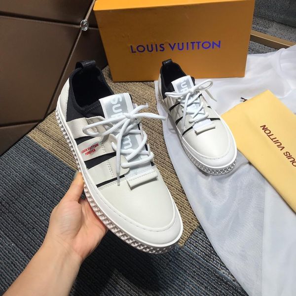 

2021y limited edition custom brand men 's fashion casual shoes ,comfortable and breathable low -sneakers ,a full set of original s, Black