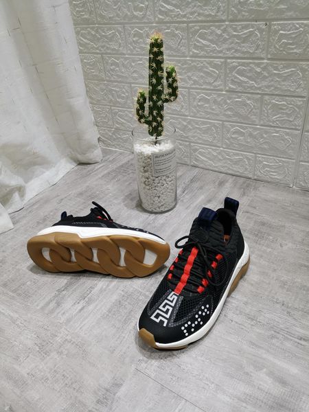 

2021j medusa queen head casual breathable sports shoes wild couple models fashion shoes black ladies shoes original box 35 -44 yards