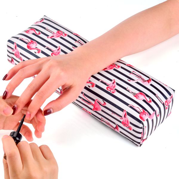 Cuscino per unghie con spugna in pelle PU per unghie Supporto per smalto Bracciolo per manicure Cuscino per unghie Supporti per unghie Mani libere nave