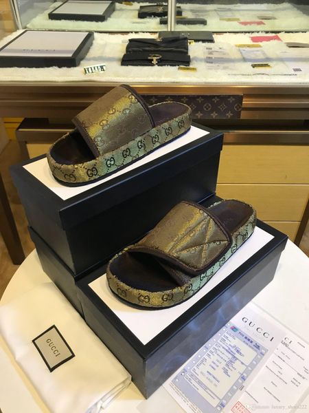 

2020 latest black leather casual slippers couple casual shoes fashion trend comfortable shoe size 36-45 type 39745400575a