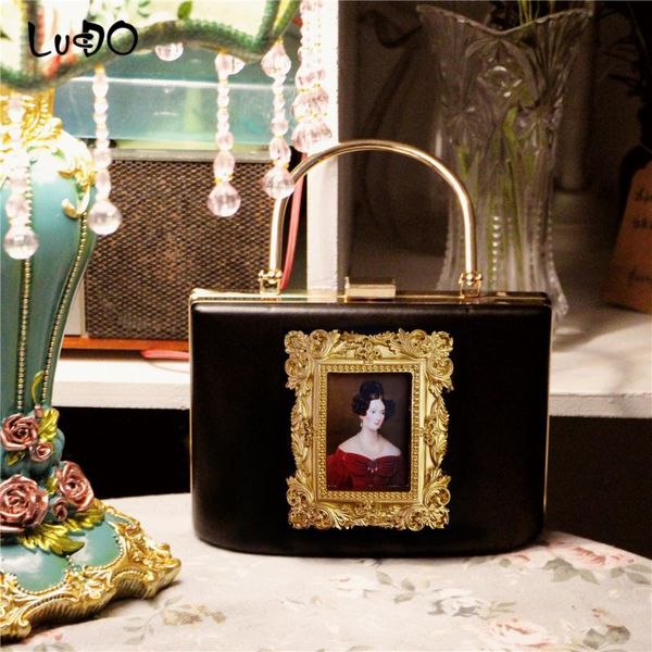 

retro baroque relief metal box handbag oil painting p frame shoulder messenger bags fashion crossbody bags for women 2020