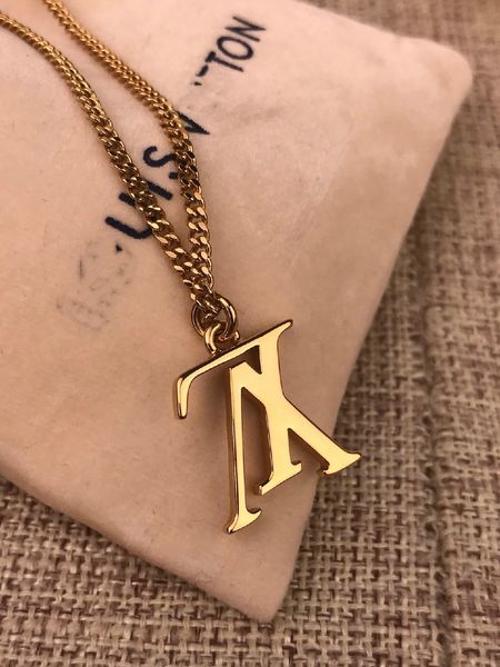 

new arrival designer jewelry hip hop designer necklace butterfly iced out pendant mens 14k gold chains initial letter p8 high quality, Silver