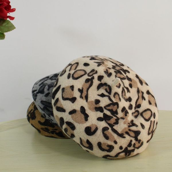 

autumn and winter leopard beret female ins fashion retro beret wool painter hat net red celebrity inspired fashion, Blue;gray