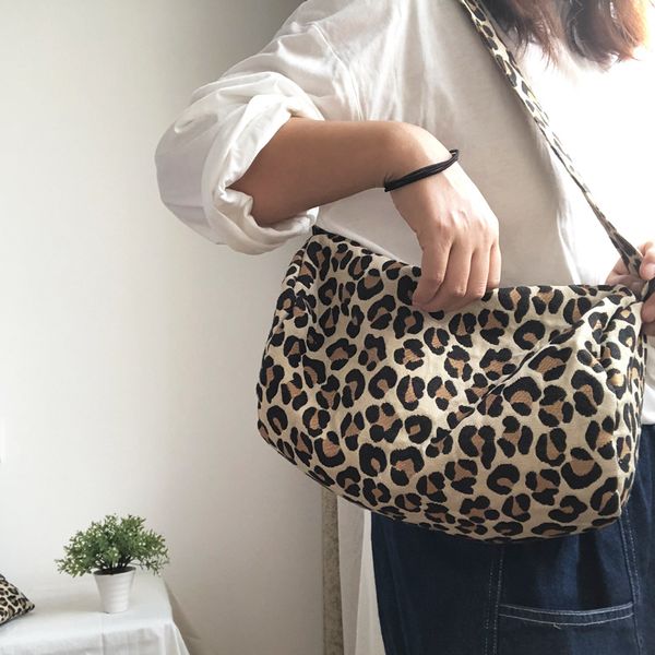 

cheetah leopard high density women duffle bag tote bag good quality simple handbag shoulder bag