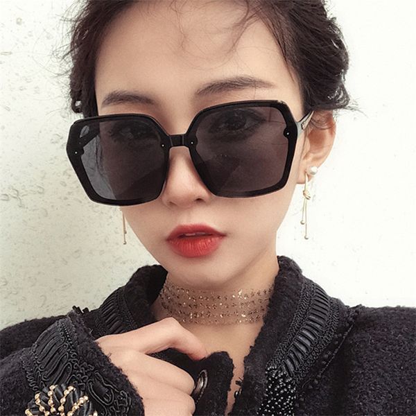 

big frame sunglasses women 7 colors fashion trendy eyewear style brand design oversized sun glasses female goggle uv400, White;black