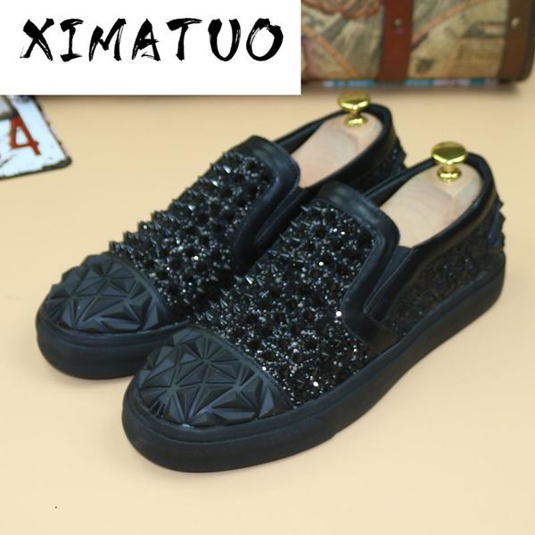 

bling spikes men shoes shinny glitter rivets sneakers male casual shoes 2020 fashion men loafers, Black
