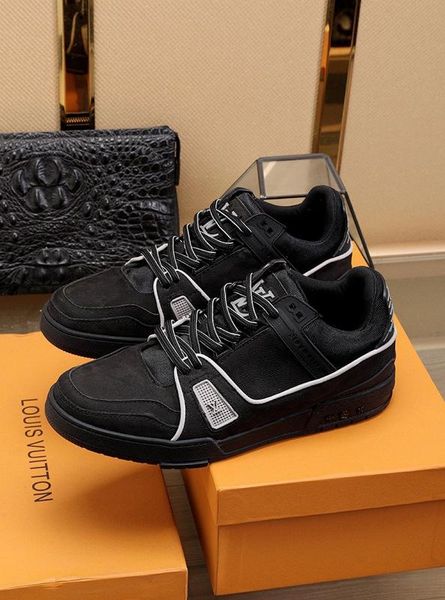 

2020m limited edition luxury fashion men 's low to help comfortable casual shoes ,high -end outdoor sports shoes ,size :38 -45, Black