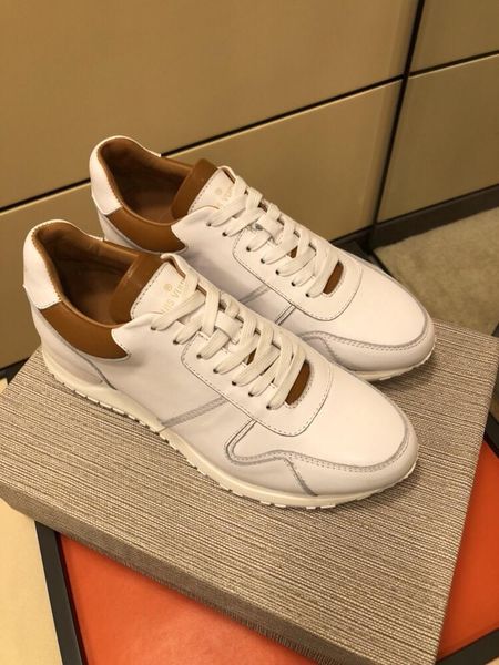 

2020 latest fashion brand-name casual shoes run away sneakers brand-name design fashionable and comfortable beautiful high-casual shoes