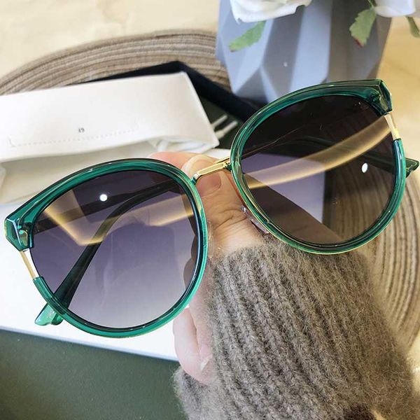 

2020 fashion polarized cat eye sunglasses for women gradient round sun glasses female elegant oversize sahdes green, White;black