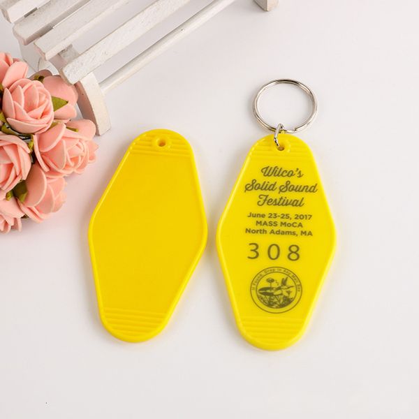 

l california key chain with print full on the key card, Silver