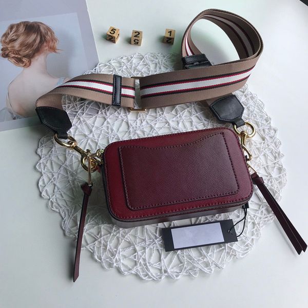 

2020 new women's single shoulder diagonal straddle portable wide shoulder strap versatile camera bag small square bag women's bag