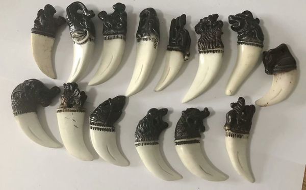 

20 pcs cool imitation bone carved tibetan keychain lucky charms amulet gifts for men women's jewelry, Slivery;golden