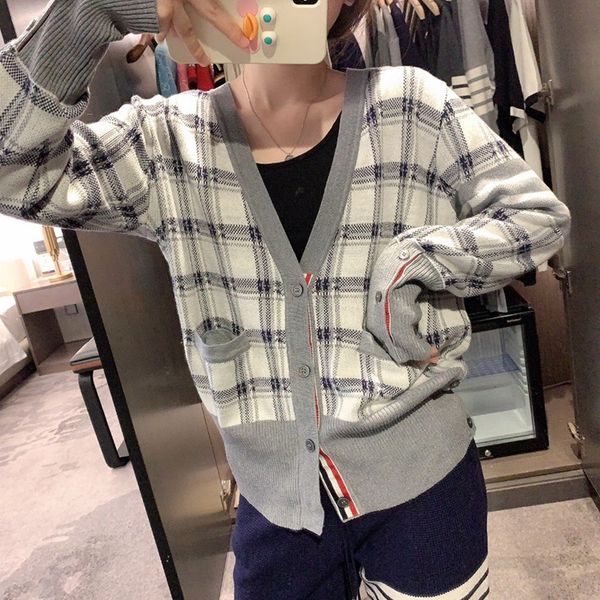 

net red style all-match casual loose contrast color checked v-neck single-breasted coat sweater knitted cardigan pocket sweater coat, White;black