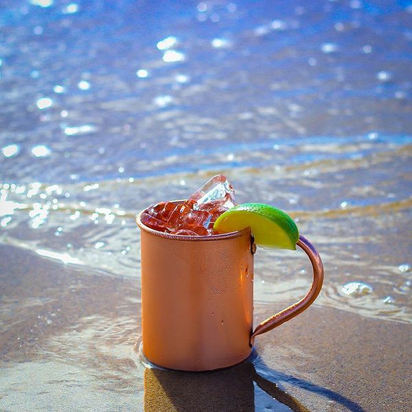 

2pcs copper mug creative coppery handcrafted durable moscow mule mugs coffee mug for bar drinkwares party kitchen