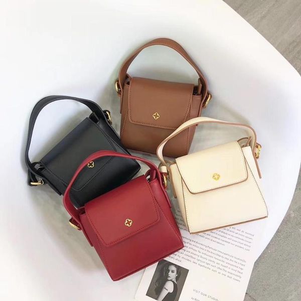 

2020 new korean fashion simple and versatile bucket bag, diagonal shoulder bag