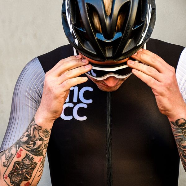 

2020 новый горный велосипед джерси задействуя мужчин лето коротким рукавом езда на велосипеде рубашки высокое качество mtb hombre, Black;red