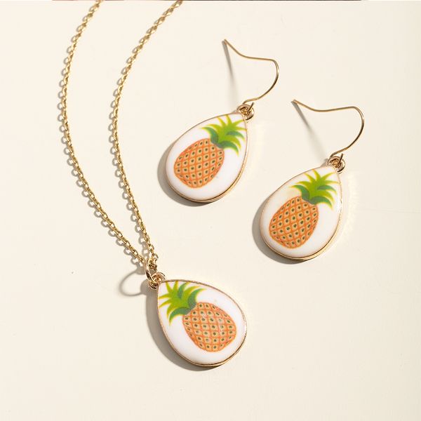 

эмалированный комплект ювелирных изделий три модели для опции кусок ожерелье и пару сережек в каждом наборе, Silver