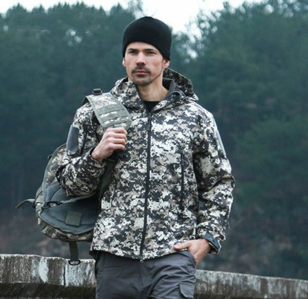 

men casual jacekts 2020 new arrival outerdoor jacket mens printed windproof waterproof warm camouflage coat mens fashion coats sell, Black;brown